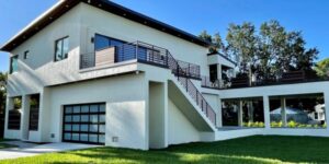 Impact garage doors-7 Must Have Features For SW Florida Homeowners-Richardson Homes-Fort Myers-600x300jpg